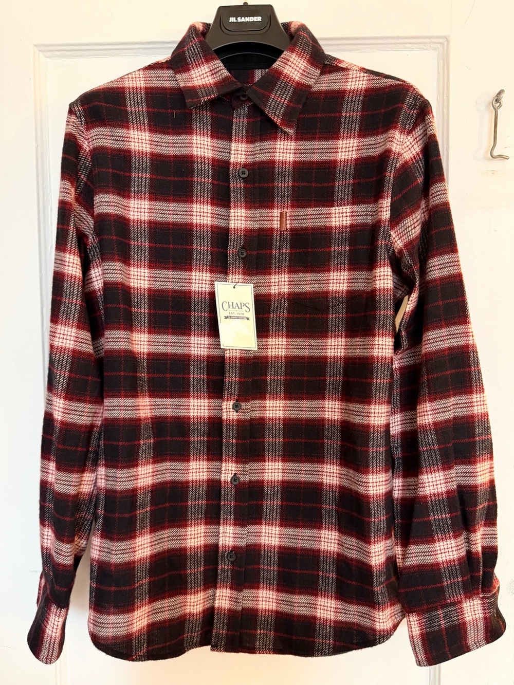 Chaps Men’s Red Black White Plaid Long-Sleeve Button-Down Shirt